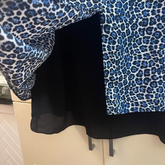 Michael Kors Blue Animal Leopard Print 3/4 Sleeves Layered Blouse Top-Size 2X - Picture 2 of 7